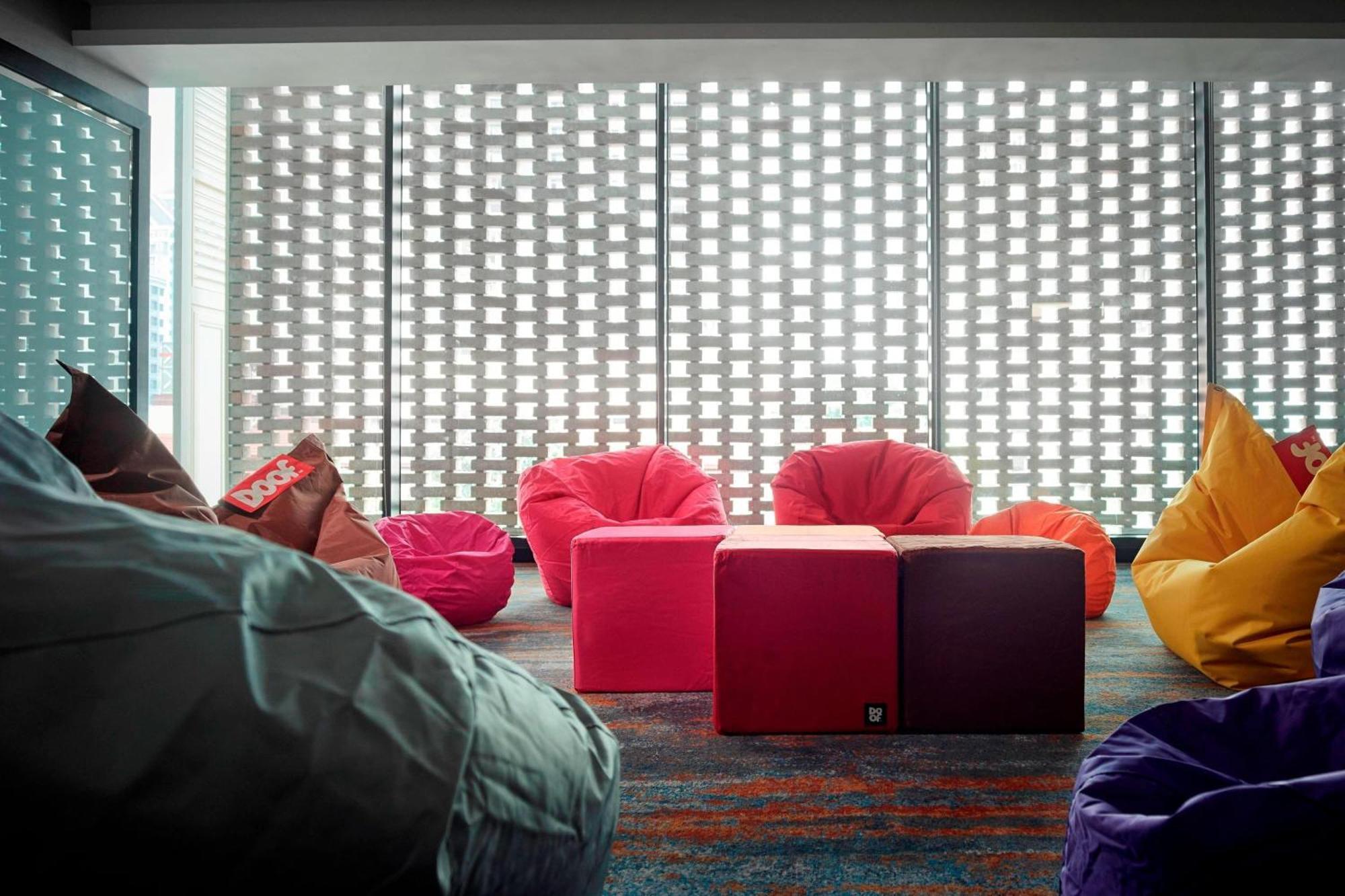 Hotel Stripes Kuala Lumpur, Autograph Collection Exterior foto The library at the University of Westminster