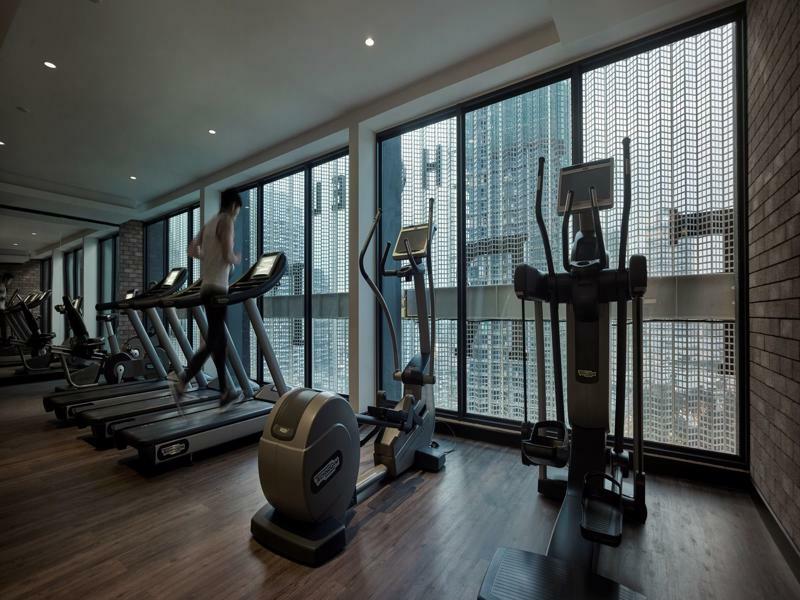 Hotel Stripes Kuala Lumpur, Autograph Collection Exterior foto The gym at the hotel