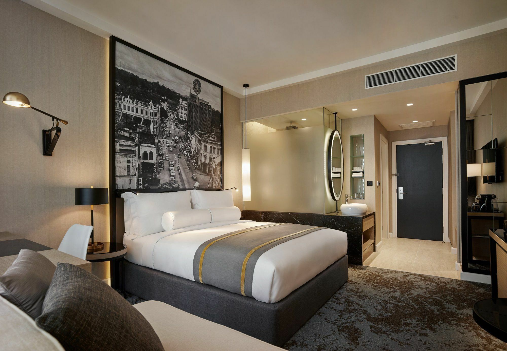 Hotel Stripes Kuala Lumpur, Autograph Collection Exterior foto Deluxe Room